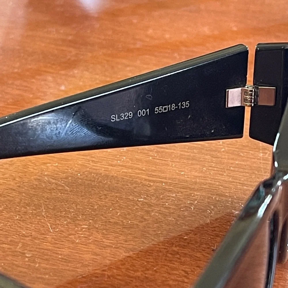 Saint Lauren Sunglasses (Black/style:SL329) - Picture 4 of 6